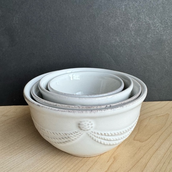 NEW (Set/4) Juliska Berry & Thread Whitewash Stoneware Nesting Prep Bowls - Picture 3 of 14